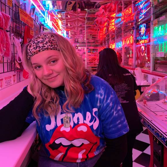 Meet your Posher, Maddie - Picture 1 of 1